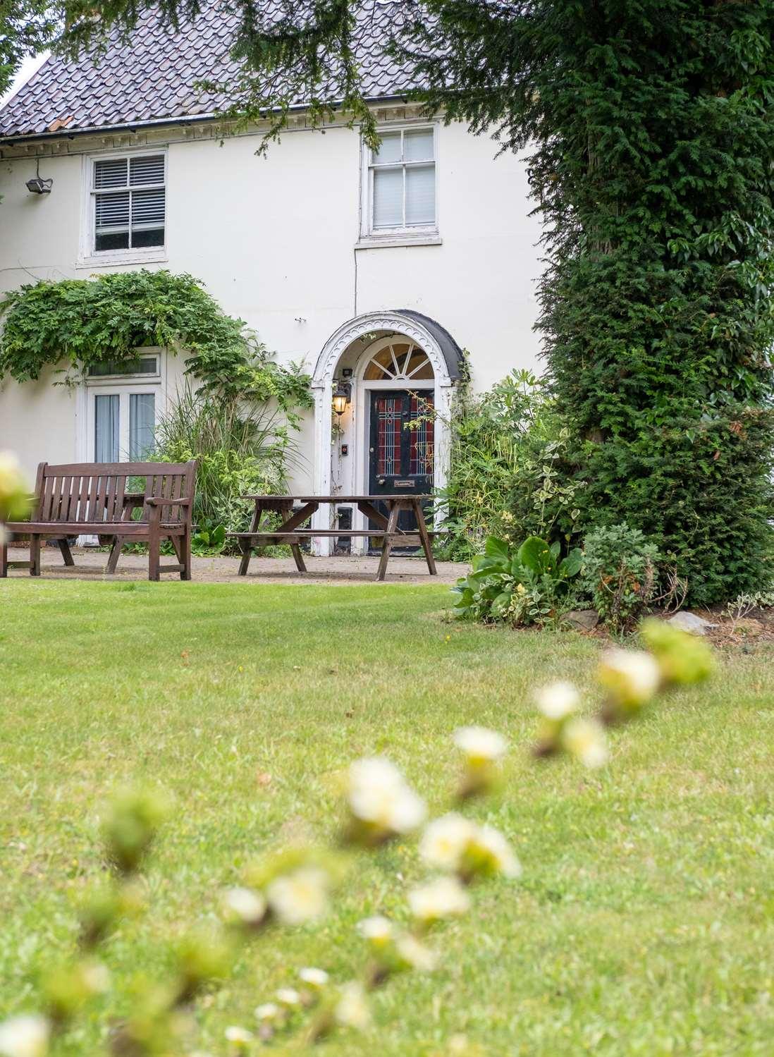 The Park Hotel - Sure Hotel Collection By Best Western Diss Bagian luar foto